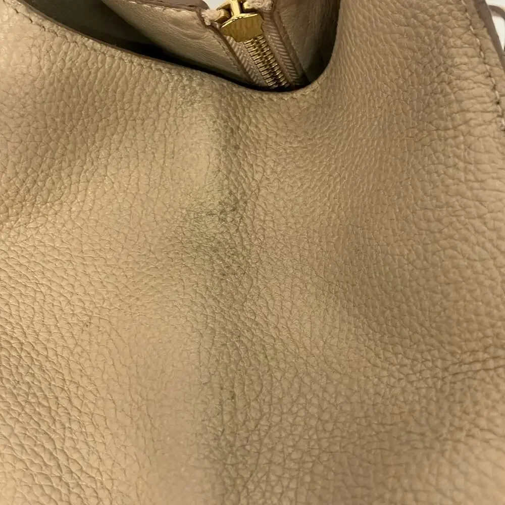 Salvatore Ferragamo Amy Shoulder Bag